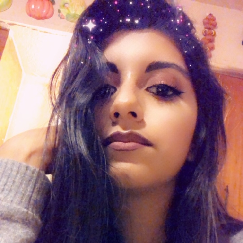 Meet your Posher, Ccristina